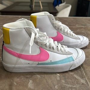 Nike Blazer Mid ‘77 Pink Glow